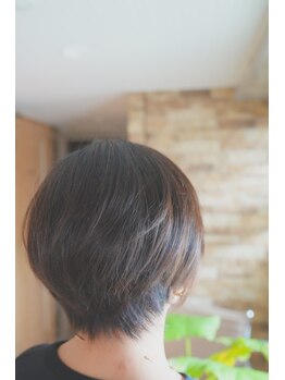 アリウム(ARIUM)の写真/大人女性の魅力を引き出すカラーをご提案♪白髪のお悩みも、しっかりカバーして理想の髪色に＊