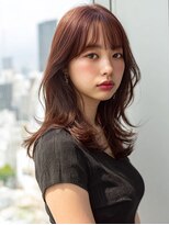 ダル 渋谷/表参道(DAL.)&nbsp;ミディアムレイヤー/グレージュ／顔周りカット/触覚／レイヤー