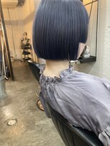 フォーカス(focus)&nbsp;２０代ダブルカラーブリーチネイビー姫カットボブレイヤーカット