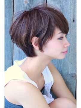 カライングドゥ(ing deux) 大人可愛い20代30代40代黒髪前下がりショートボブ丸みショート◎