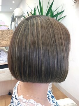 アメイジングヘアー 千歳店(AMAZING HAIR) 【AMAZING HAIR千歳店/森田】ミニボブ+ハイライト