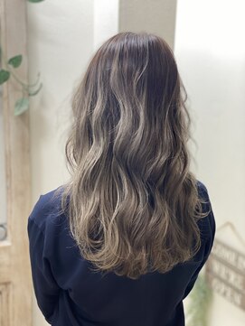 美容室 パルス 静岡鷹匠店(PALS) シルバーグレージュグラデーション
