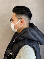 ソアー 新大阪(SOAR) スーツにも似合う◎サイドパートスキンフェードカット【新大阪】