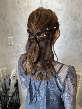 ディーヴァヘアーエズ(DIVA hair Eze) 【natsuki】お呼ばれhair＊ハーフアップ