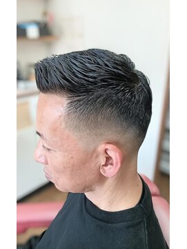 髪部リアン(髪部 lien) スキンフェード