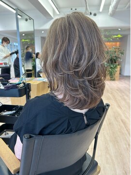 オーシャン(Ocean) [OCEAN Hair&Life藤原純]細めハイライト/白髪ぼかし/ボリューム