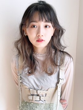 シオン(shion) ウェーブミディアムフェミニンロング似合わせカット_8791