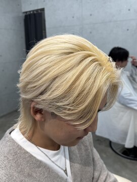 エデアンホンテン メンズサロン(EDEAN 本店 （旧：EDEAN 上通）) MEN'S HAIR　ハイトーンカラー　センターパート　韓国ヘア