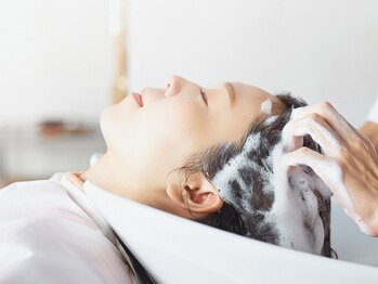 フォルビッチ 三鷹店の写真/【三鷹駅北口徒歩２分】人気のヘッドスパをお手頃価格で体験♪エイジングケアに頭皮ケアは欠かせません！！