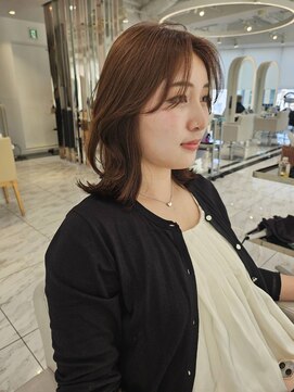 ザザアオヤマ(ZA/ZA AOYAMA) くびれミディアムヘア