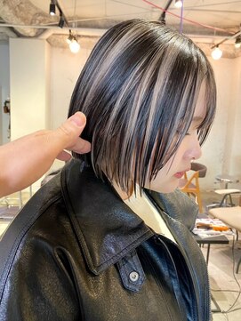 ルーム(Loom.) デザインカラーコントラストハイライト切りっぱなしボブ