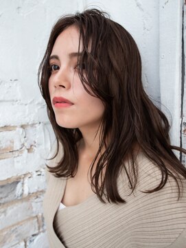 アマリス(Amaris) 大人ミディ20代/30代/40代/50代/庭瀬