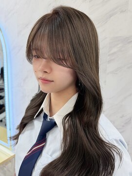 ロア 中目黒(loa) アッシュベージュ 顔周り