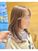 顔周りレイヤー×ブリーチなしカラー◎透明感グレージュ