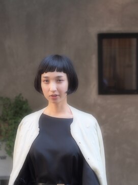 ヘルベチカ・ヘア(Helvetica hair) [helvetica hair]２０’s ボブ