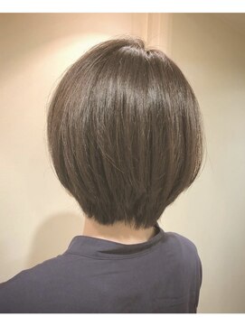 テラス アヴェダ 大丸心斎橋店(Terrace AVEDA) ショートボブ