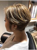 ハイトーンハンサムショート