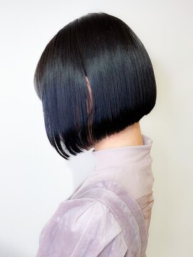 コロ(COLO) 【COLO】20代30代40代ぱつっとコンパクトボブ 吉祥寺
