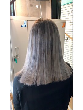 ラフ 難波店(LAFF) #黒髪#ボブルフ#ネビージュ#小顔#ワンレン