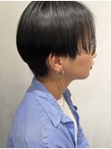 暗髪ハンサムショート