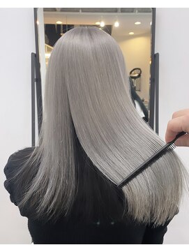 フェイバリットガーデン(favorite garden) ハイトーン20代30代大人可愛いホワイトベージュ