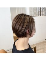 イト リトルヘアガーデン(ito. little hair garden) ショートボブ×ハイライト