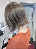 横浜オリーブベージュブリーチなしダブルカラー外ハネボブ30代