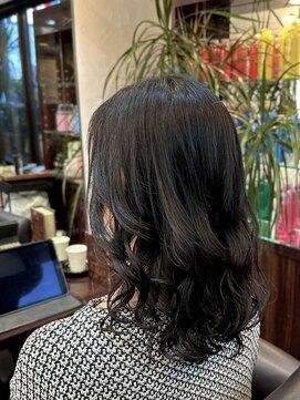 キャラ 池袋本店(CHARA) SNSで話題!コテ巻き風パーマが可愛すぎてでーじやっさー【貴也】