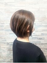 ヴィソップ(V.S.O.P)&nbsp;40代50代に人気若々しい血色感カラー【白髪ぼかしショート】