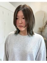 ロッカヘアエジェ(ROCCA hair eje.) くびれミディ×インナーカラー