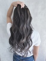 ムウ 難波(MOU)&nbsp;ハッシュカットフルバング似合わせカットレッドブラウン20代30代