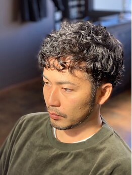 働き盛りのお洒落ビジネスマンから絶大な支持![すがなみBARBER SHOP]だからこそのキレのあるStyleに―