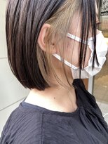 インビテーション(invitation) イヤリングカラー・インナーカラー・ホワイトベージュ・ボブ