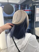 ブラウン(Brown)&nbsp;#haru ホワイト×ネイビーのインナーカラー！