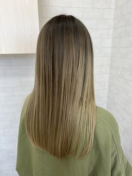 イイカンジヘア(iikanji hair) 【iikanji hair】ロング×シャドウルーツハイトーンベージュ