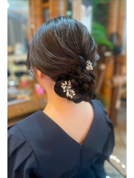 シークレットミラーズ(SECRET MIRRORS) パーティーヘアセット(ウェディングにもOK)