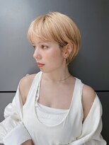 トルネード(TORNADO) 丸みマッシュショートハイトーンミルクティーベージュK20250803