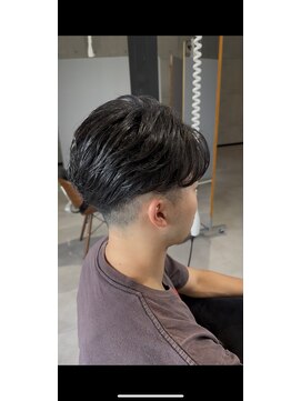 シス(sisu) フェザーショート