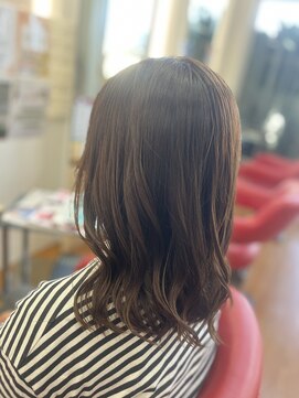 バンファミリージーナヘアー(Vanfamily gina hair) 透明感ベージュ