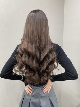 エミーバイモアムー(Emmie byMoremuu) 【埼玉YU-TA ギャルスタイル】