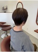 大人のすっきりショートヘア
