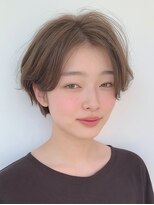 ロディーナ 大口 新子安(rodina)&nbsp;ハッシュカット/グレージュ/デザインカラー/大口新子安白楽鶴見