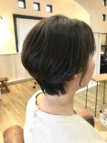2席のみの美容室 アナイス(Anaiss) 耳掛け☆丸みショート