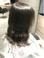 リーオオサカ(Lee Osaka)&nbsp;カーキグレージュ×アディクシーカラー