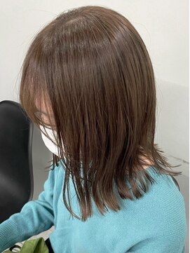 カルテット(Quartetto) 切りっぱなし/ハイライト/ケアブリーチ/白髪染め[八王子駅]