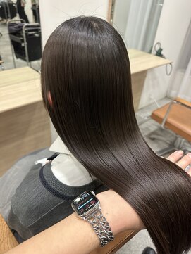 イオエ 岡本(ioe) イメチェン/フルバング/似合わせカット/レッドブラウン/髪質改善