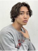マッシュウルフ波巻きスパイラルパーマセンターパートハイライト