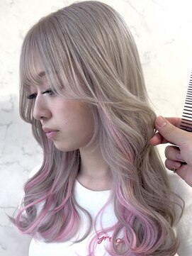 ロウル 渋谷(LOWRL) ホワイトインナーピンク/ブリーチ/エクステ