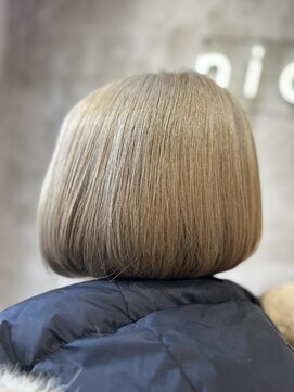 ニコア 千葉(nicoa) ブリーチカラー/ホワイト系ボブ/ウルトワ/千葉/千葉駅