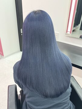 エゴ 池袋(EGO) 色落ちが緑にならないネイビーカラー